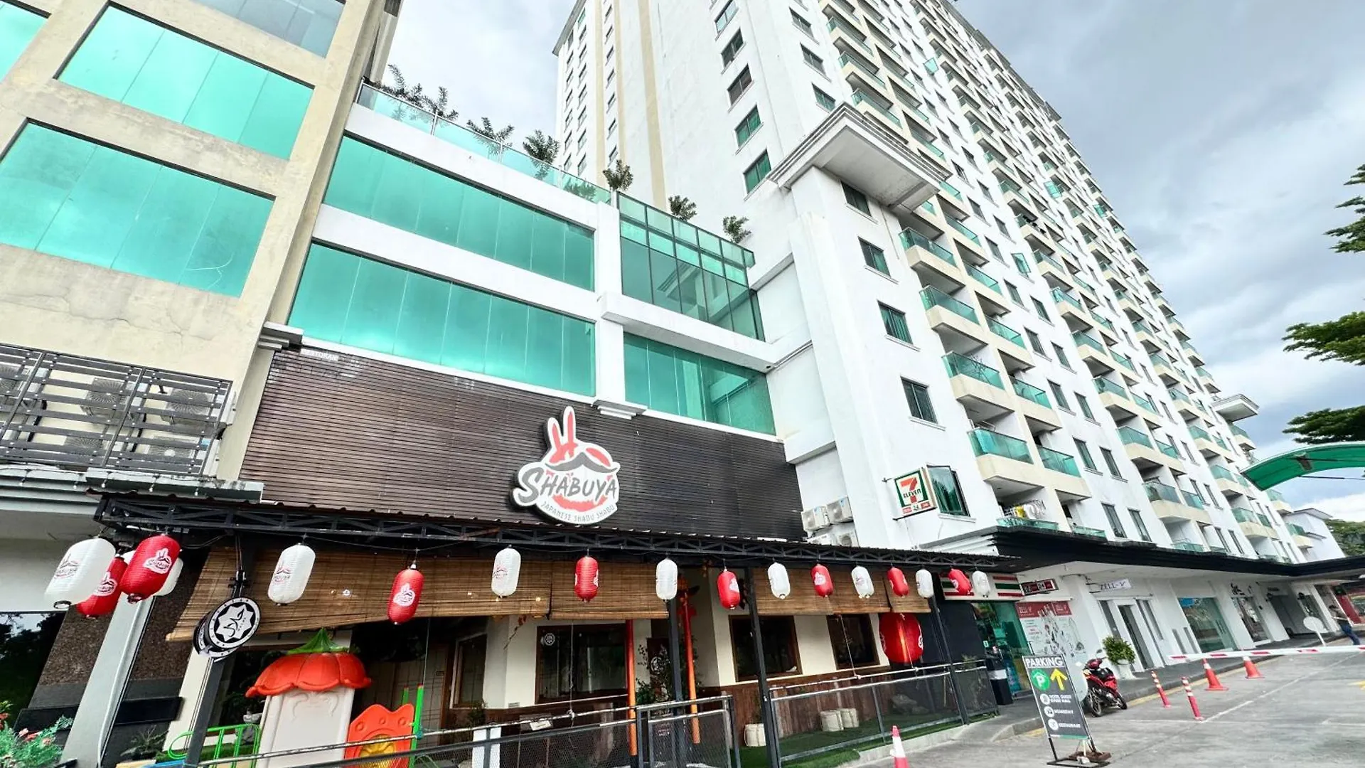 Kinta River Town Suites By Iwh Ipoh 0*,